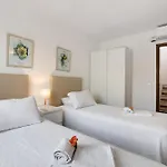 Old Village T2 Duplex شقة كوارتيرا