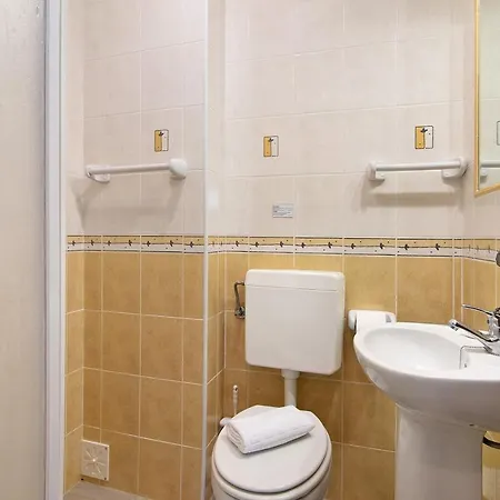 Old Village T2 Duplex קווארטיירה