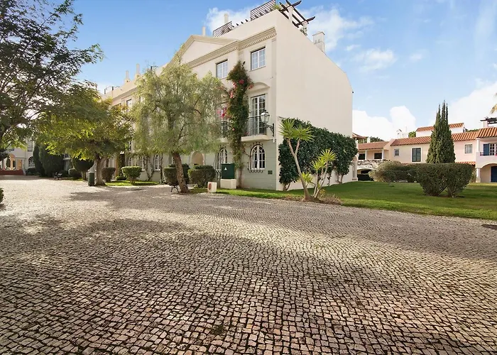 Old Village T2 Duplex Apartment *