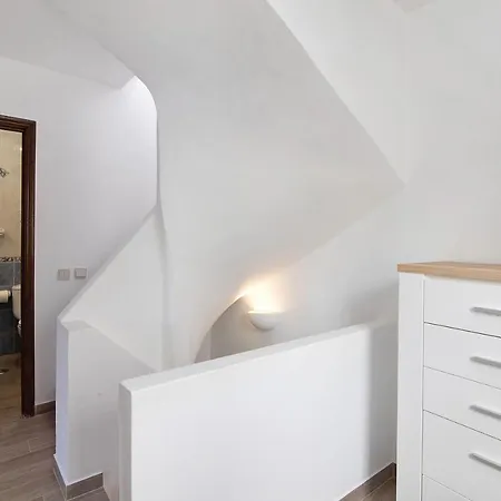 Old Village T2 Duplex * Quarteira