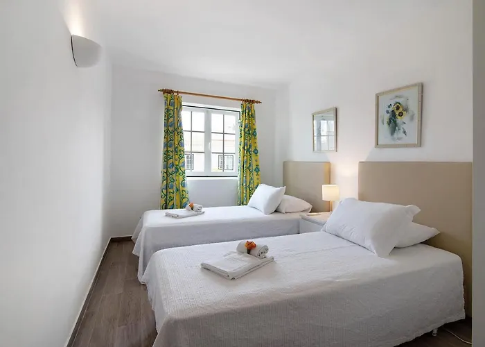 Old Village T2 Duplex * Картейра