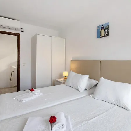 דירה Old Village T2 Duplex קווארטיירה